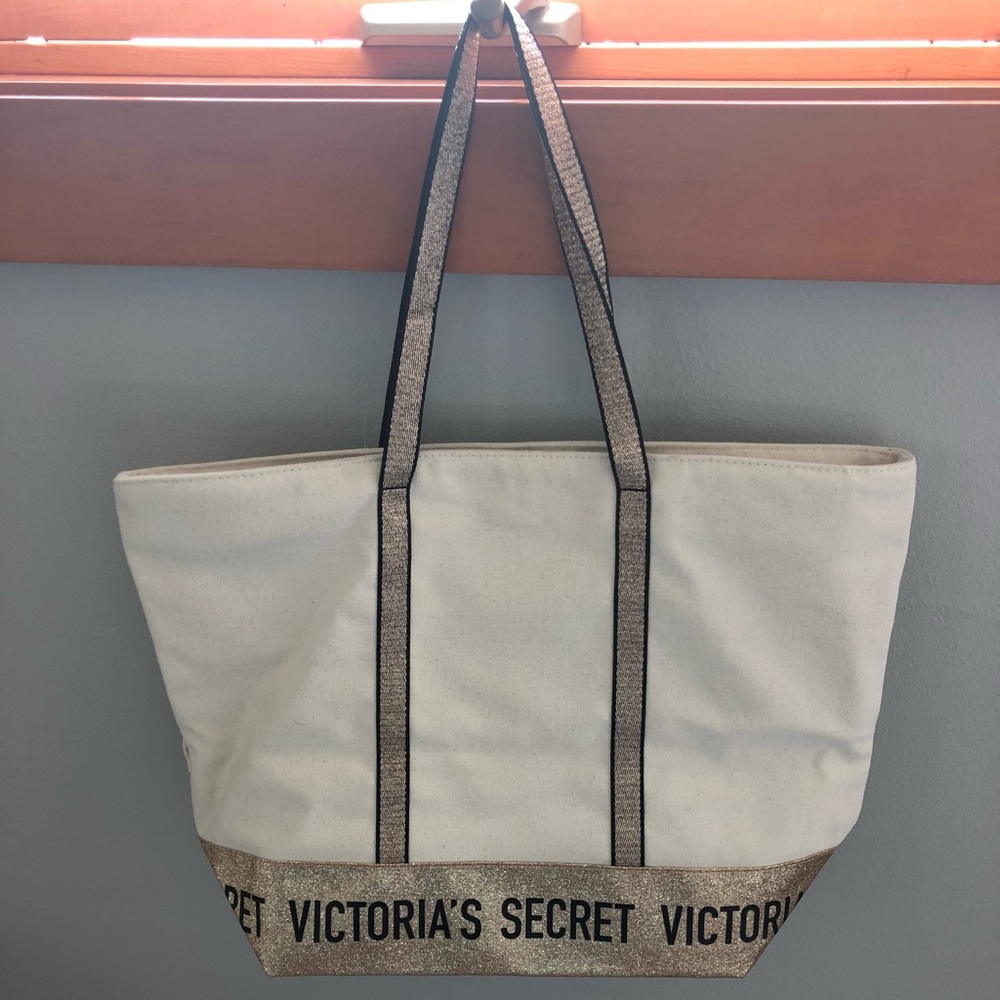 BRAND NEW! Victoria secret tote bag